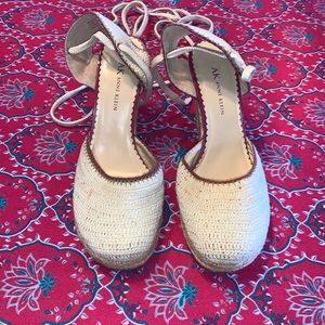 GUC Anne Klein Espadrille Shoe Sz 8.5M.